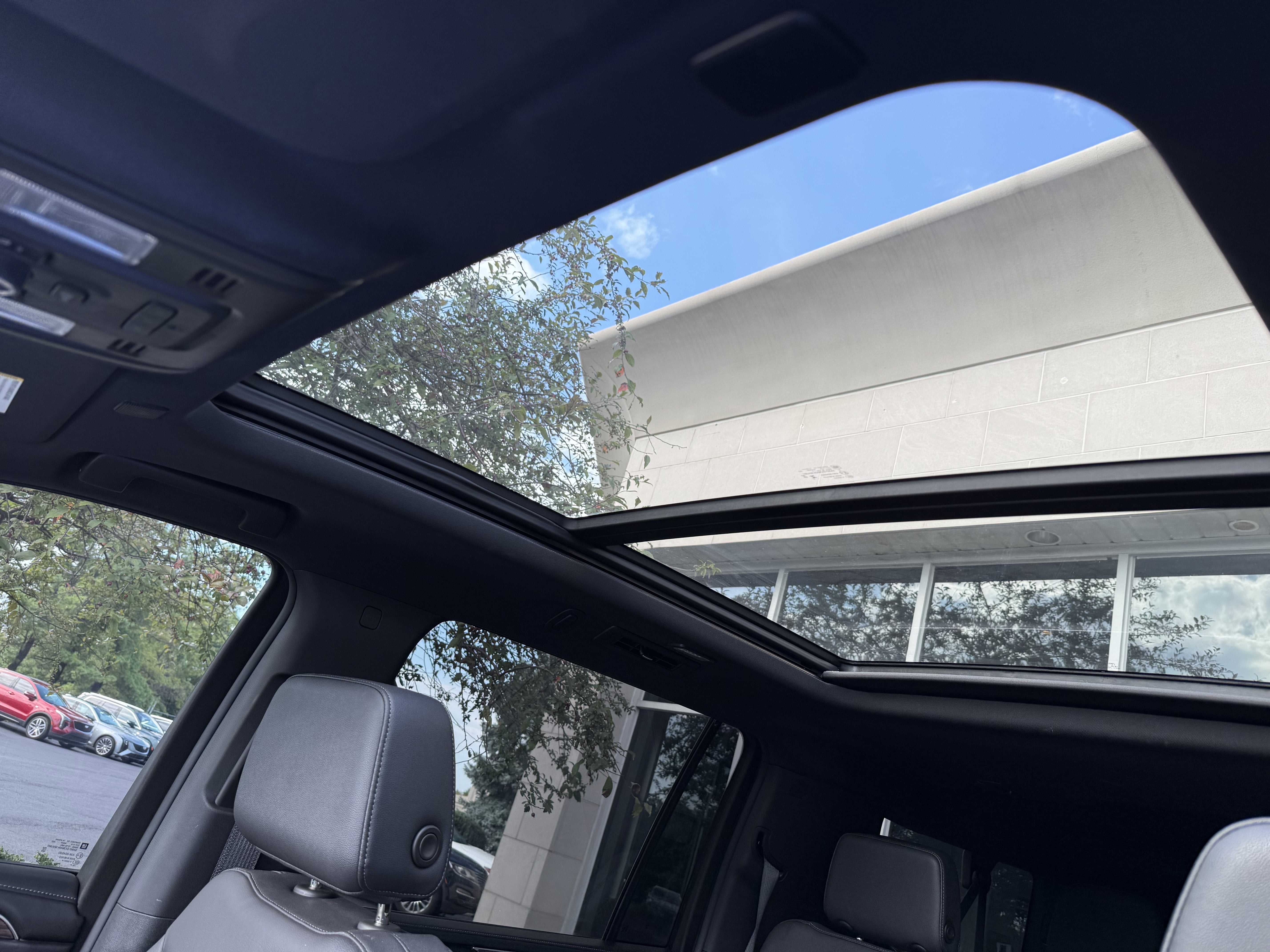 2023 Chevrolet Suburban Z71