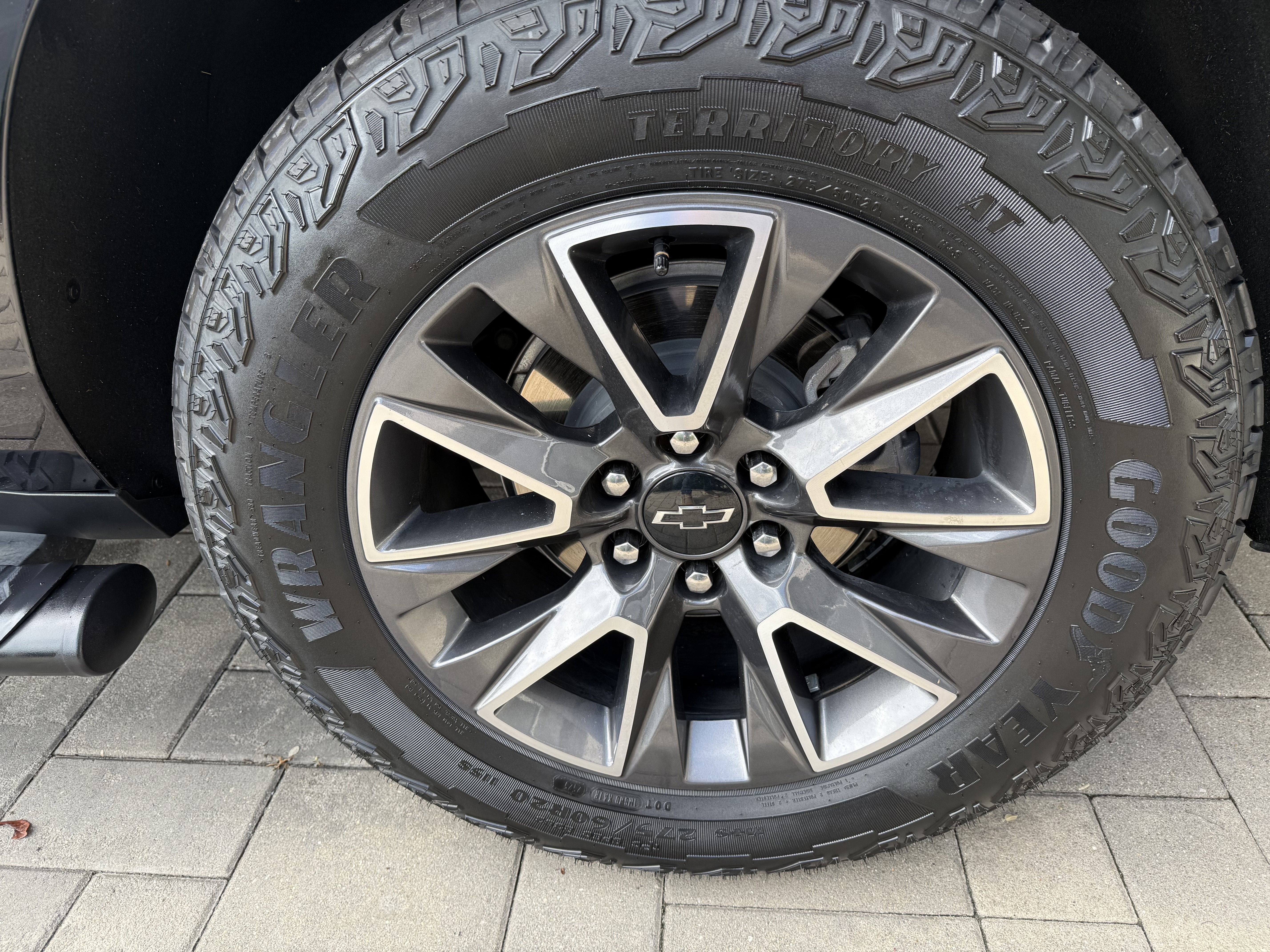 2023 Chevrolet Suburban Z71