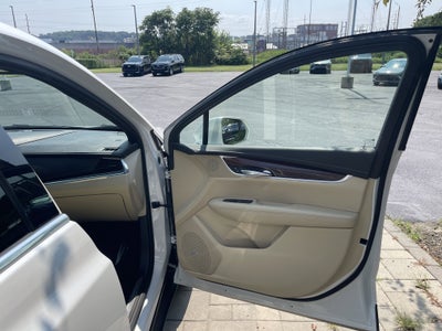 2017 Cadillac XT5 Luxury AWD