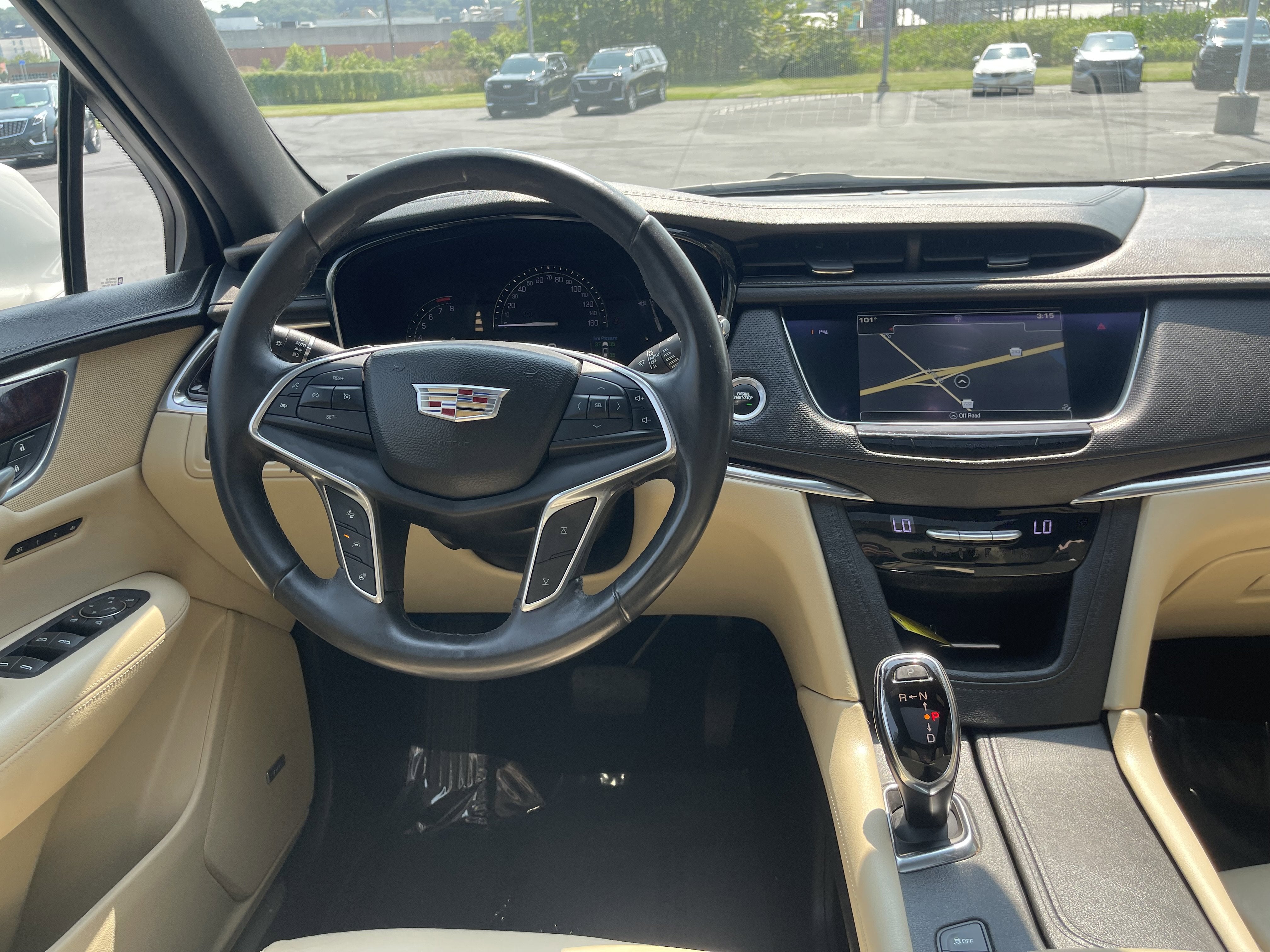 2017 Cadillac XT5 Luxury AWD