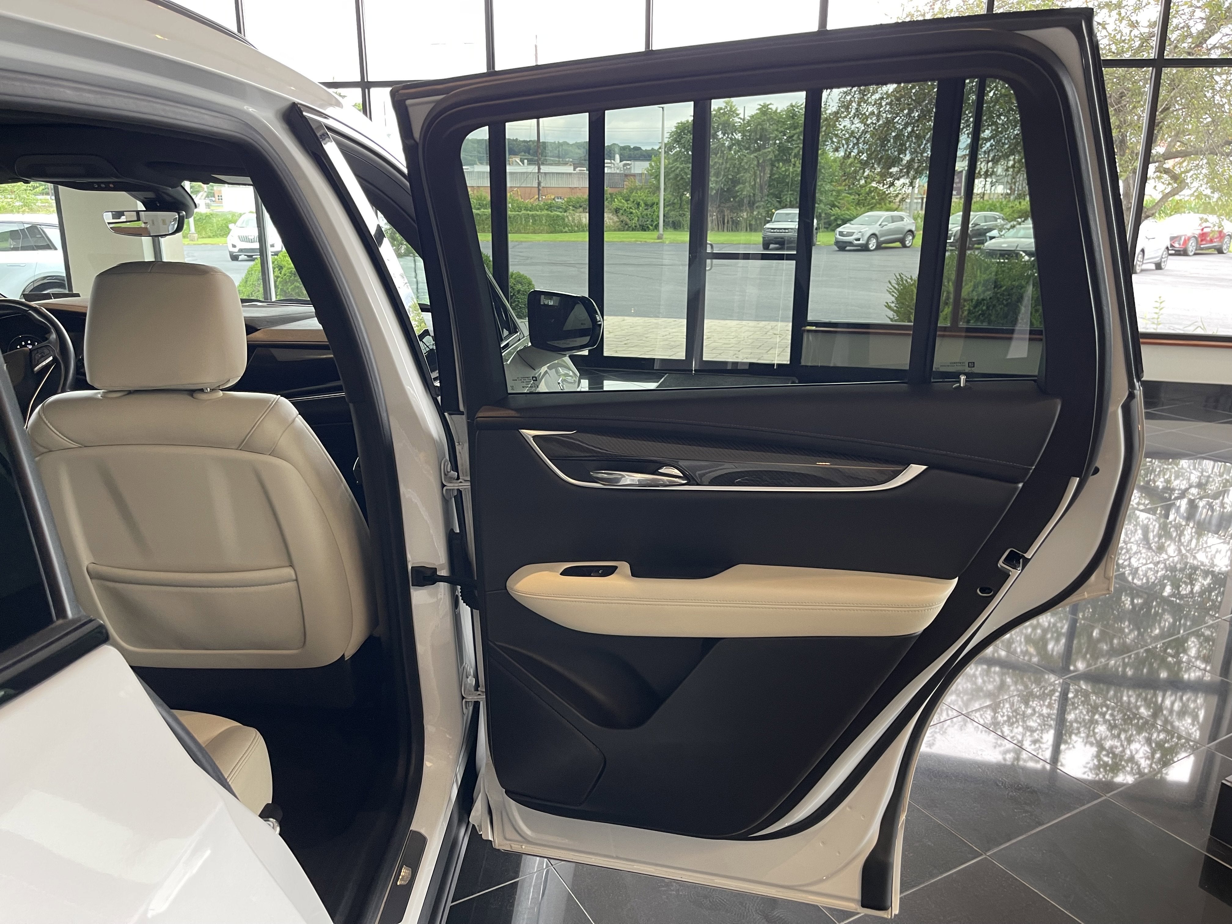 2022 Cadillac XT6 Sport