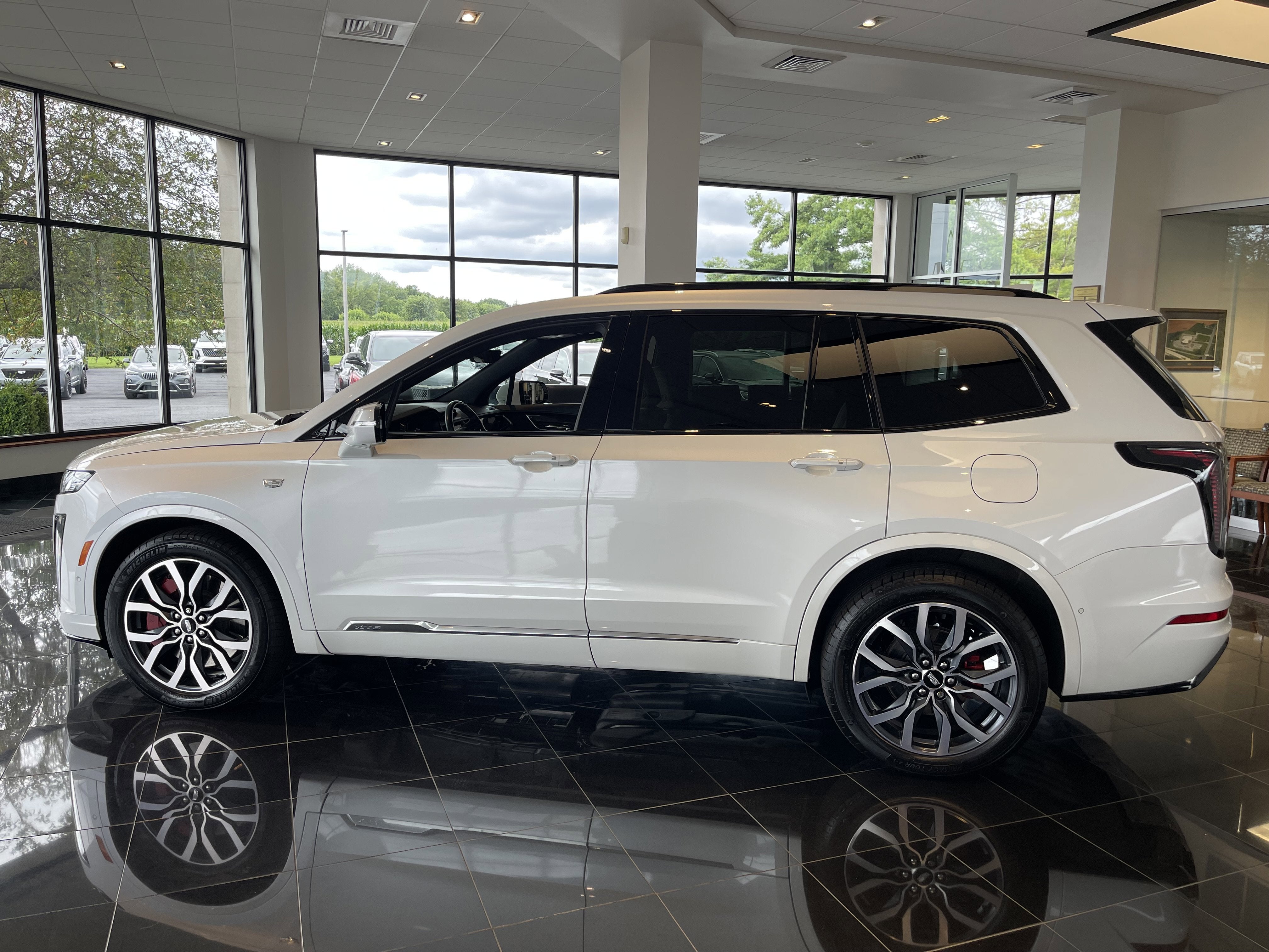 2022 Cadillac XT6 Sport