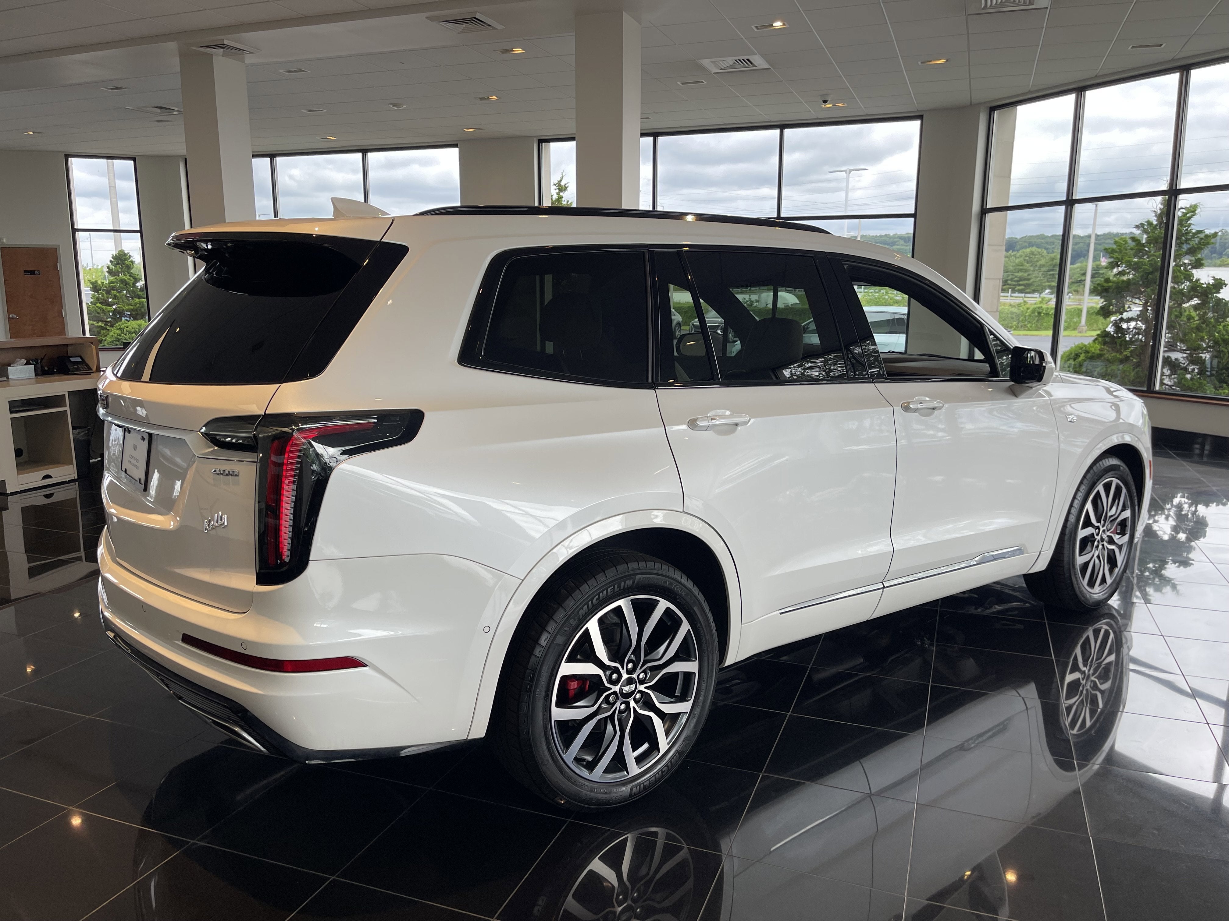 2022 Cadillac XT6 Sport