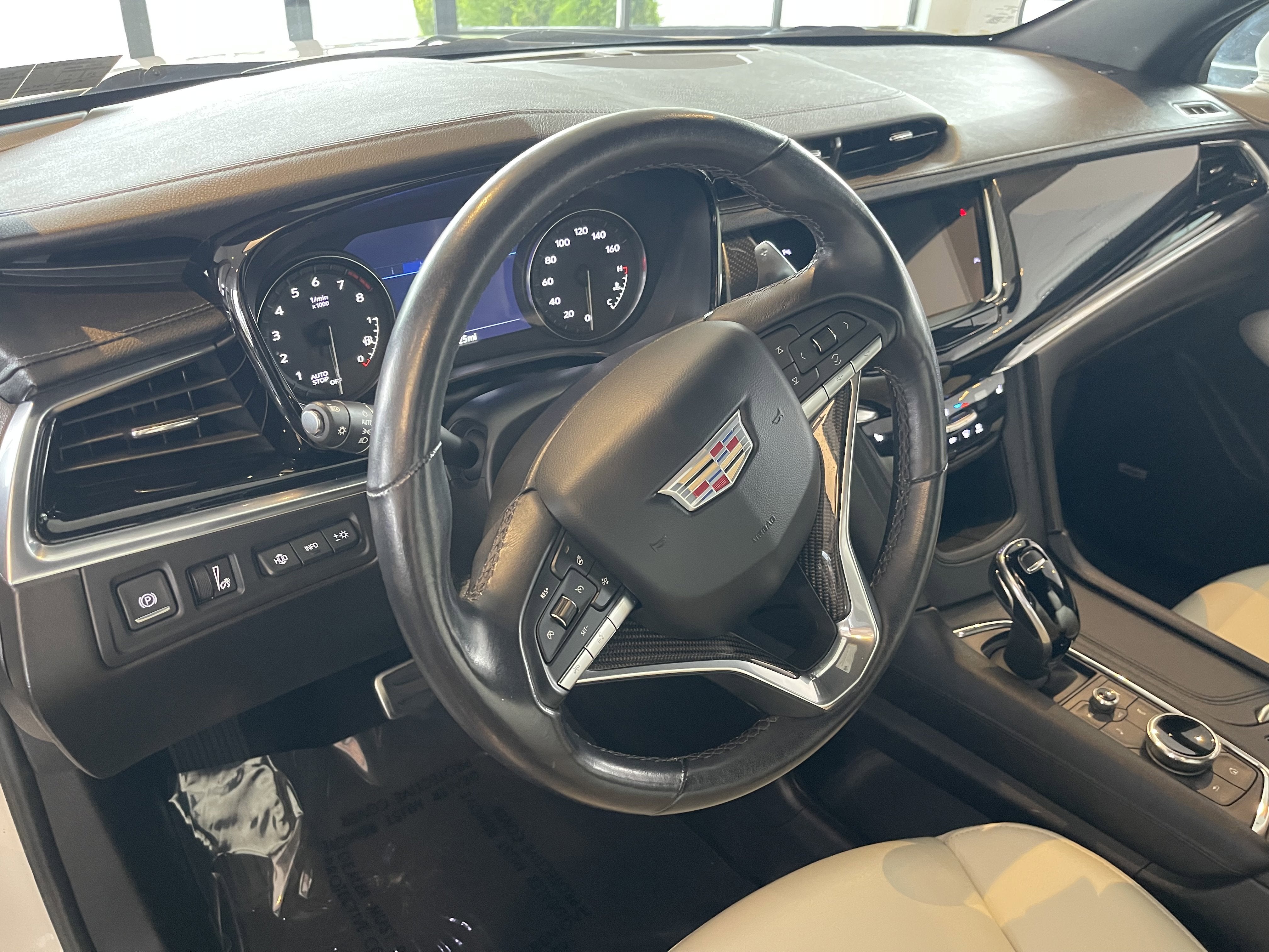 2022 Cadillac XT6 Sport