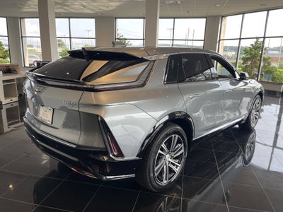 2024 Cadillac LYRIQ Luxury 1