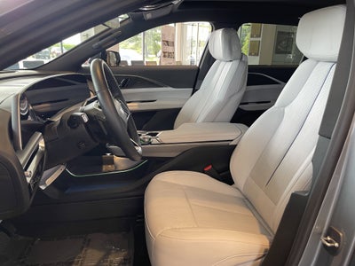 2024 Cadillac LYRIQ Luxury 1