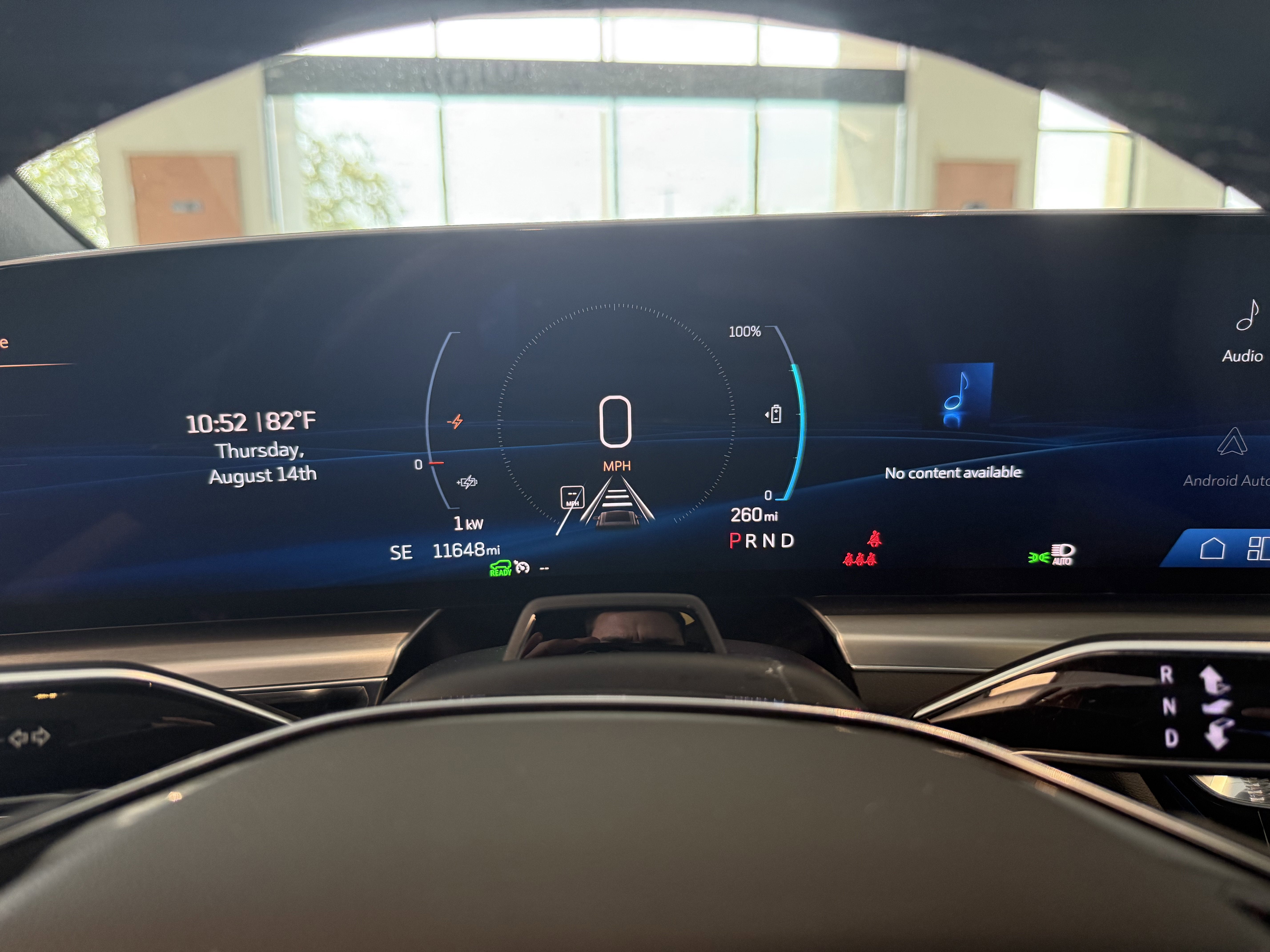 2024 Cadillac LYRIQ Luxury 2