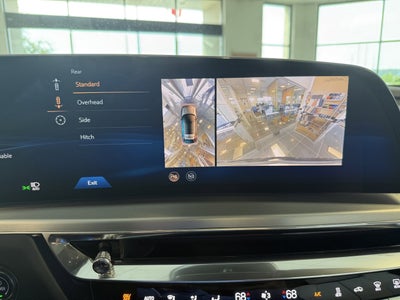 2024 Cadillac LYRIQ Luxury 2