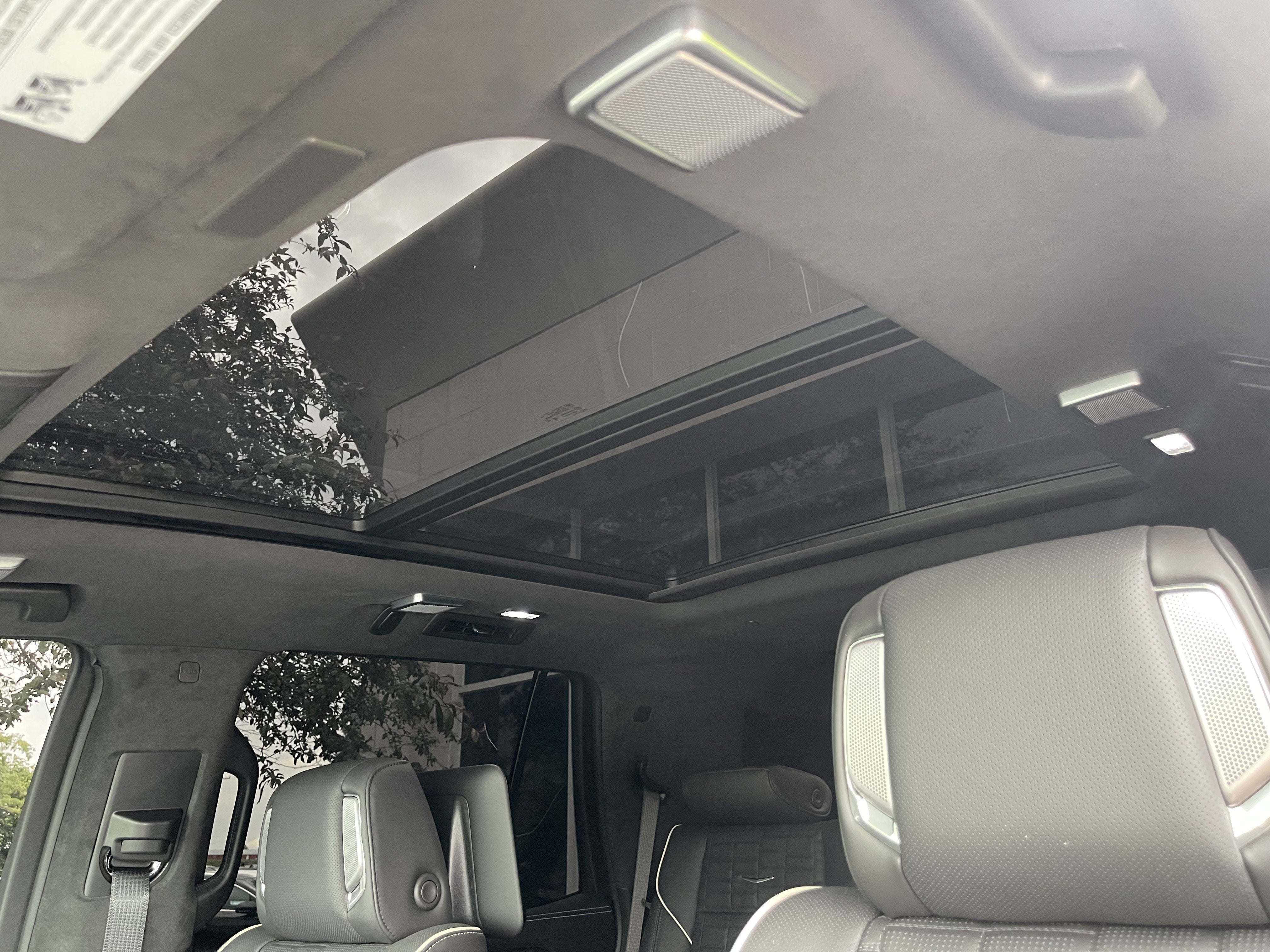 2025 Cadillac Escalade Sport Platinum