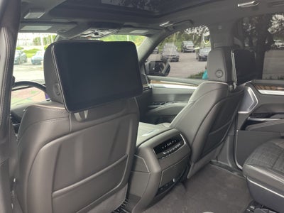 2025 Cadillac Escalade Sport Platinum