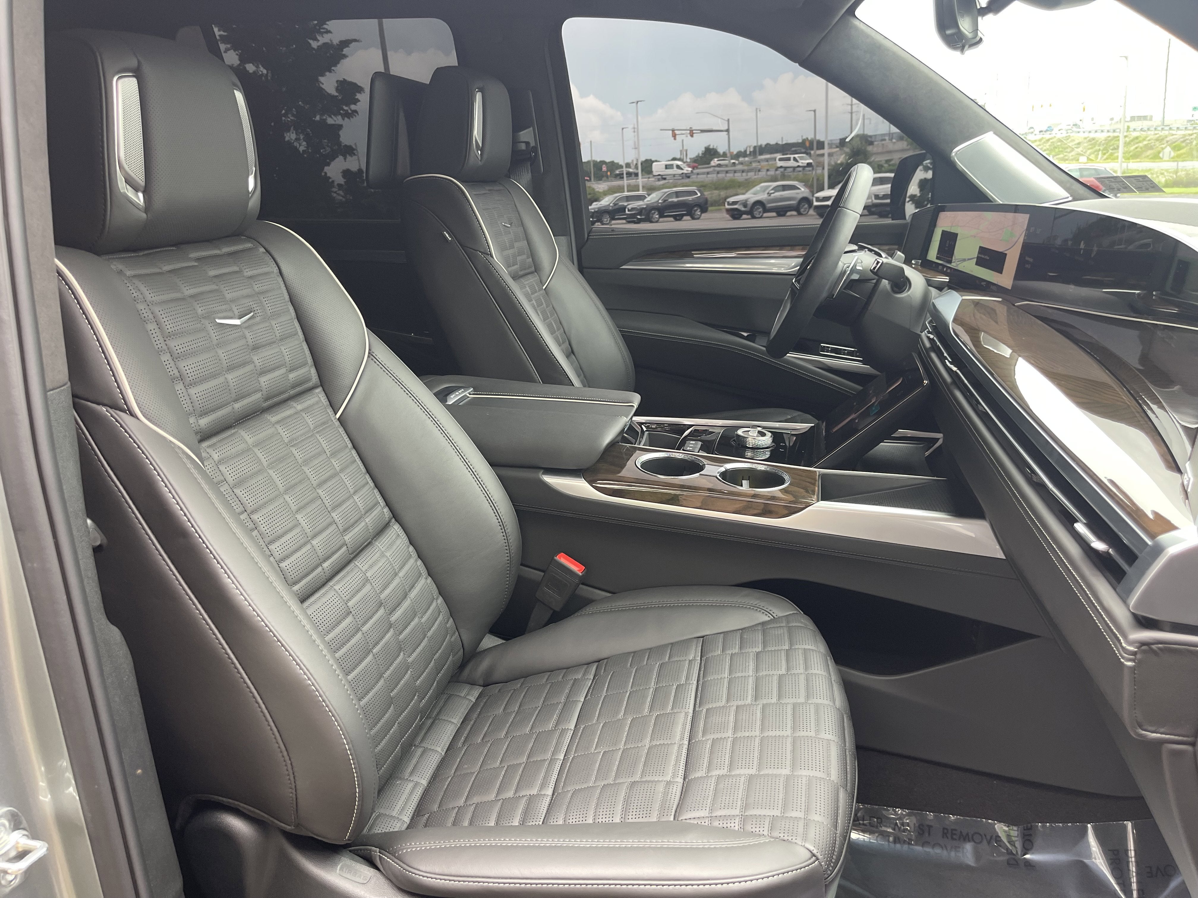 2025 Cadillac Escalade Sport Platinum