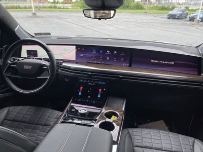 2025 Cadillac Escalade Sport Platinum