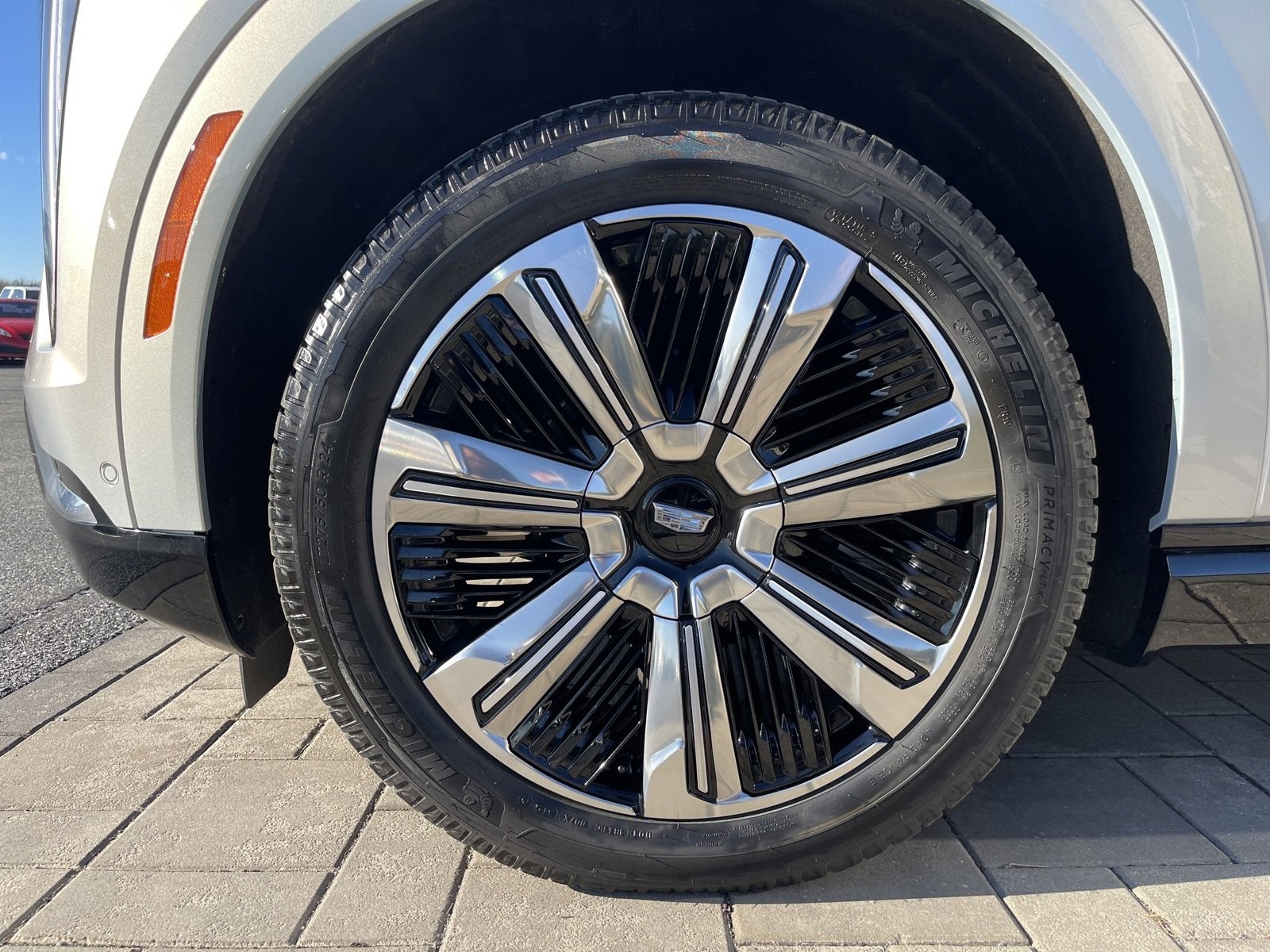 2025 Cadillac ESCALADE IQ Luxury 1