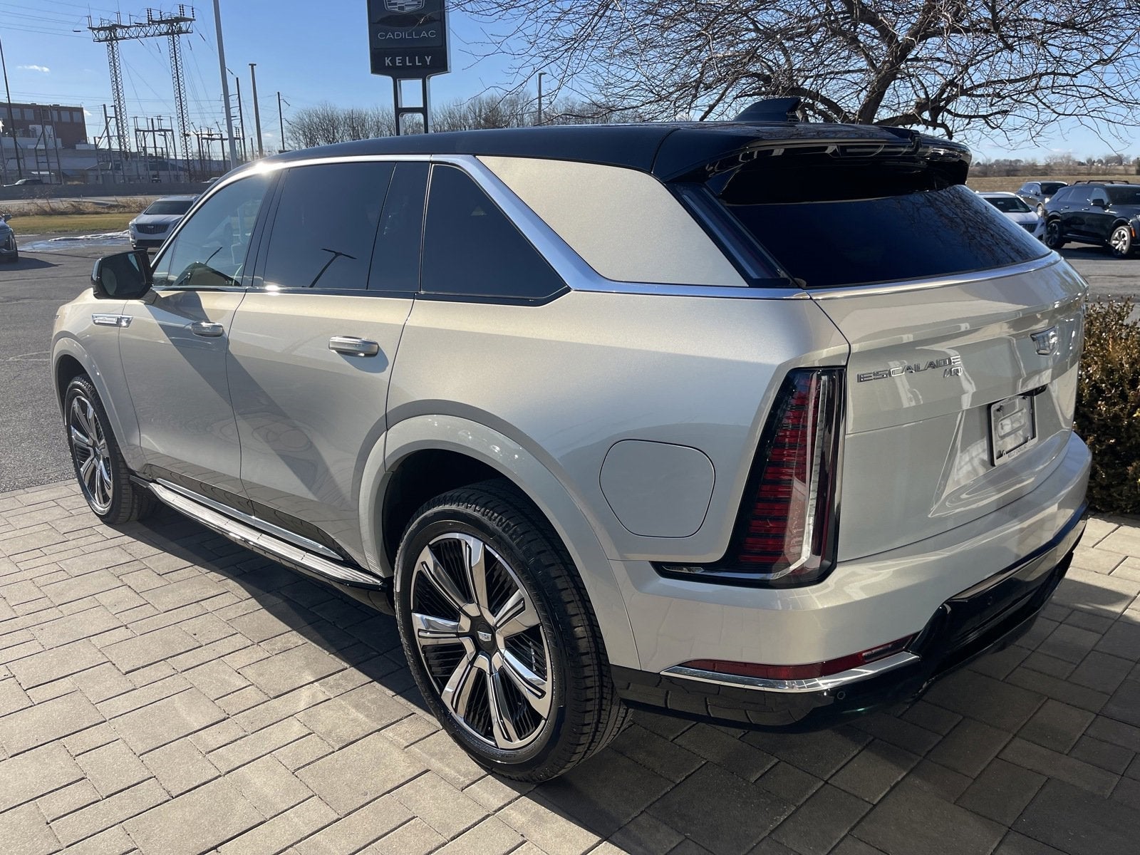 2025 Cadillac ESCALADE IQ Luxury 1