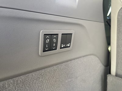 2025 Cadillac ESCALADE IQ Luxury 1