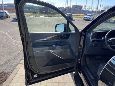 2025 Cadillac ESCALADE IQ Sport 2