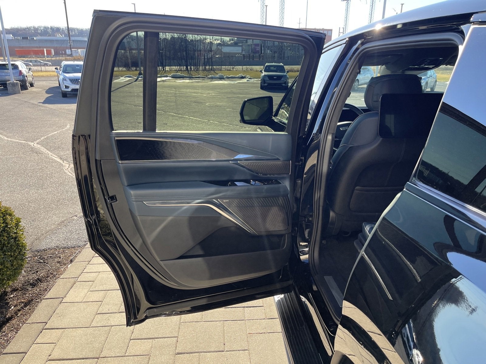 2025 Cadillac ESCALADE IQ Sport 2