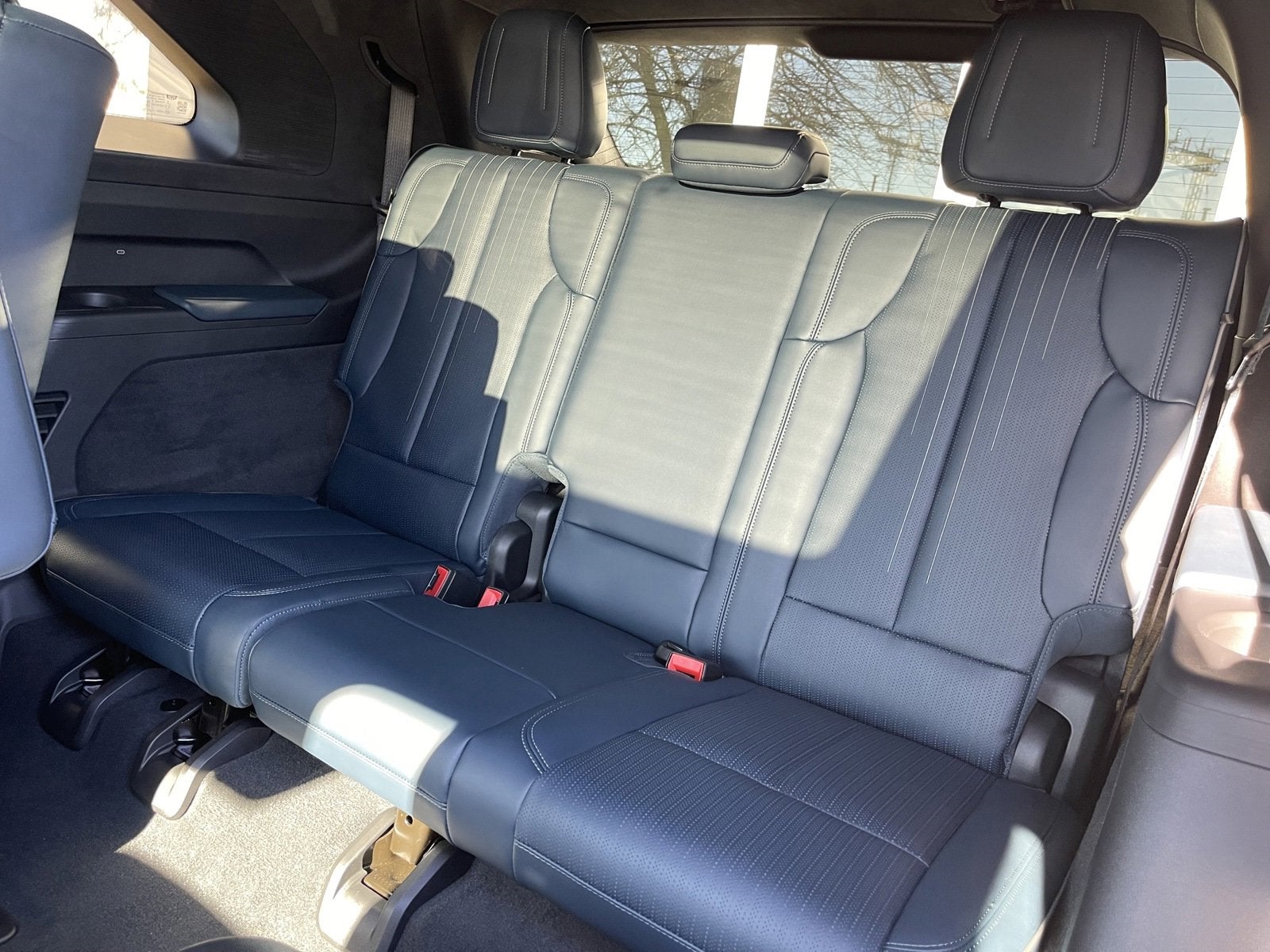 2025 Cadillac ESCALADE IQ Sport 2