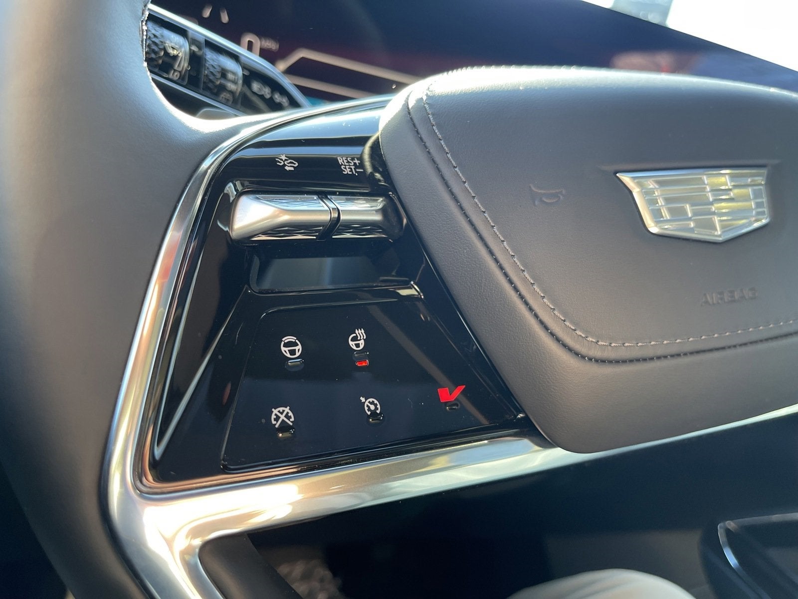 2025 Cadillac ESCALADE IQ Sport 2