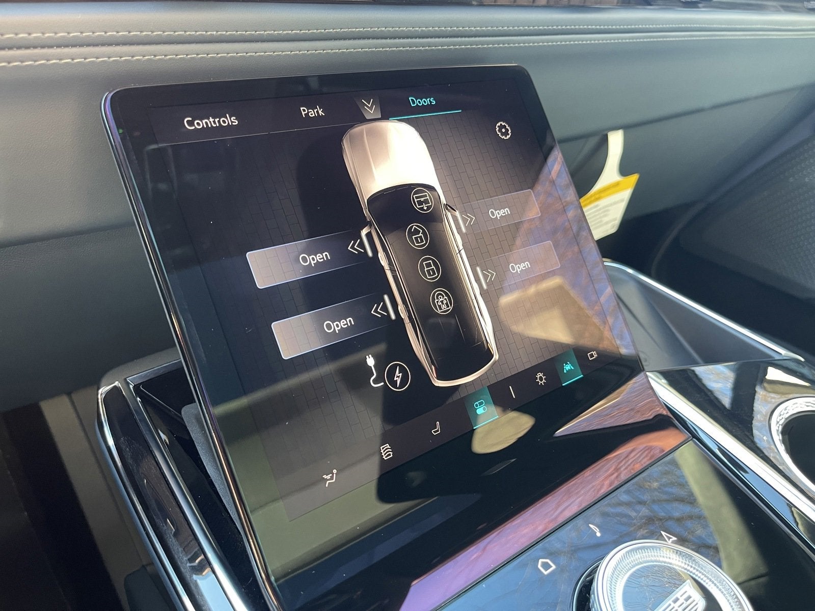 2025 Cadillac ESCALADE IQ Sport 2