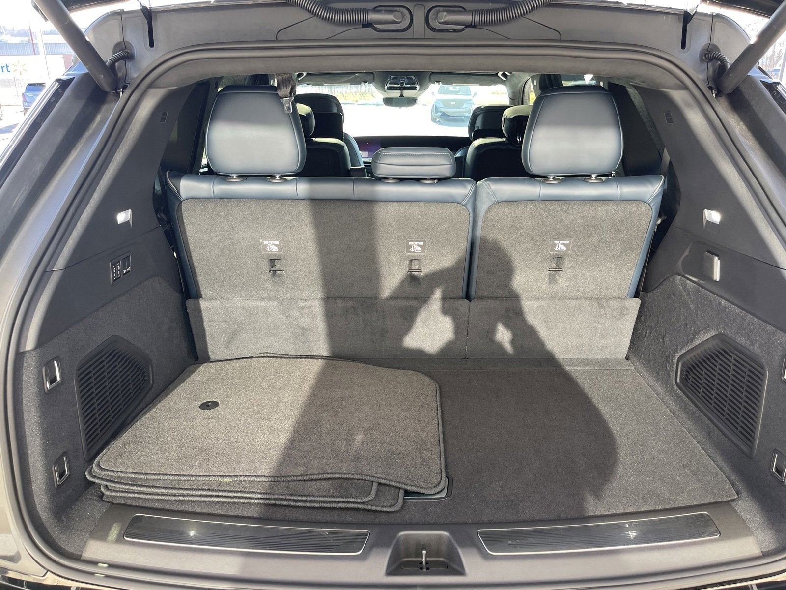 2025 Cadillac ESCALADE IQ Sport 2