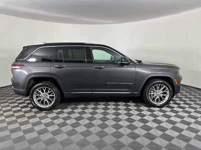 2023 Jeep Grand Cherokee Summit