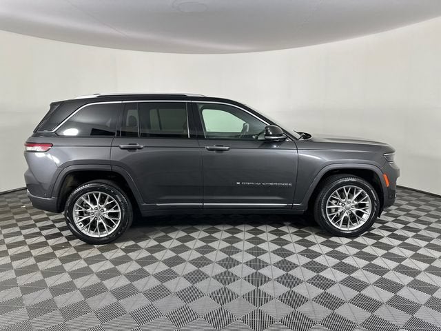 2023 Jeep Grand Cherokee Summit