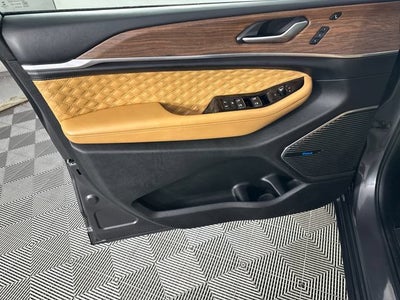 2023 Jeep Grand Cherokee Summit