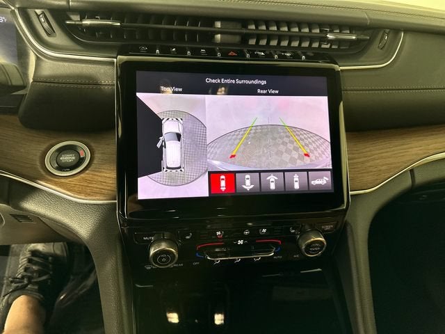 2023 Jeep Grand Cherokee Summit