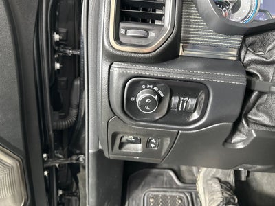 2021 RAM 1500 Limited Crew Cab 4x4 5'7" Box