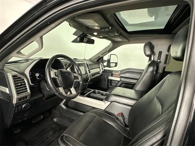 2017 Ford Super Duty F-250 SRW Lariat