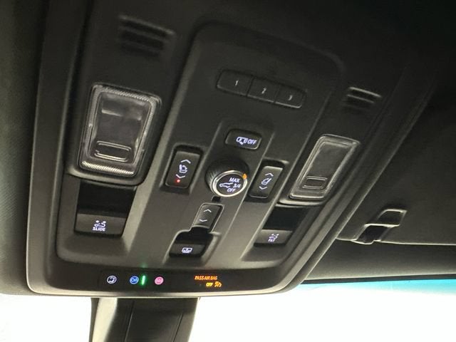 2021 Chevrolet Suburban RST