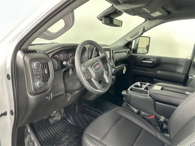 2025 GMC Sierra 2500 HD Pro