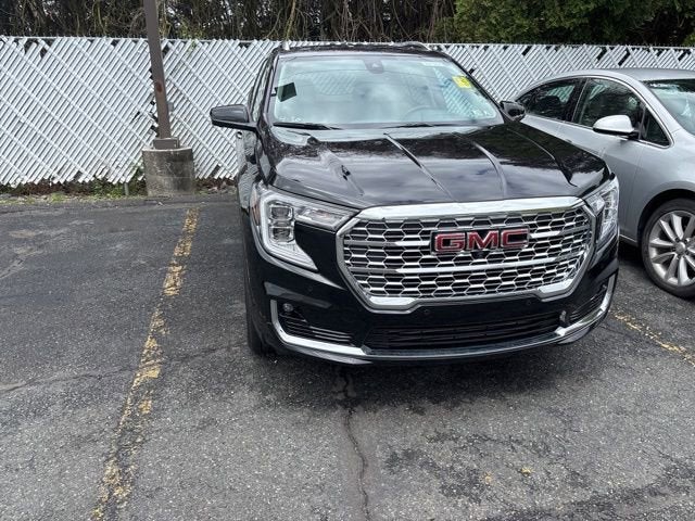 2023 GMC Terrain Denali