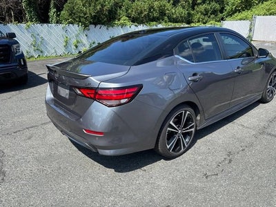 2022 Nissan Sentra SR Xtronic CVT