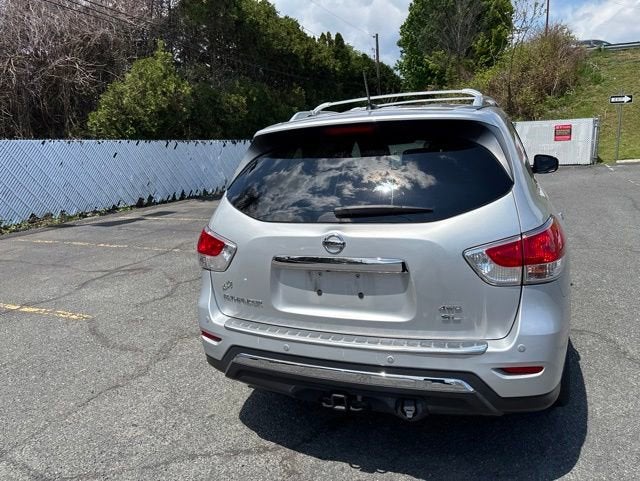 2015 Nissan Pathfinder SL