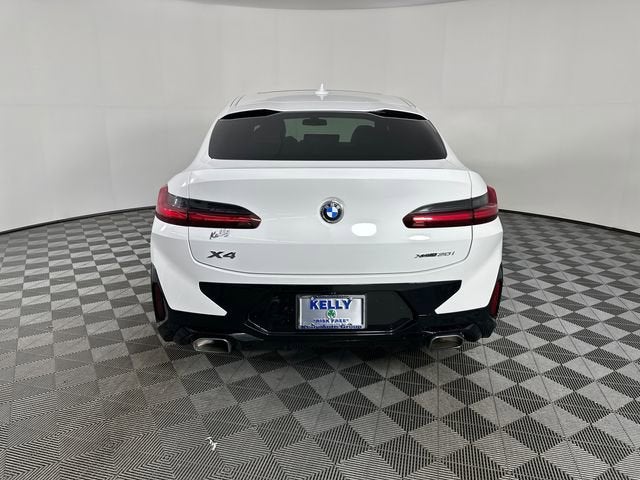 2023 BMW X4 xDrive30i