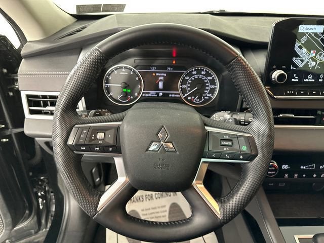2023 Mitsubishi Outlander SE