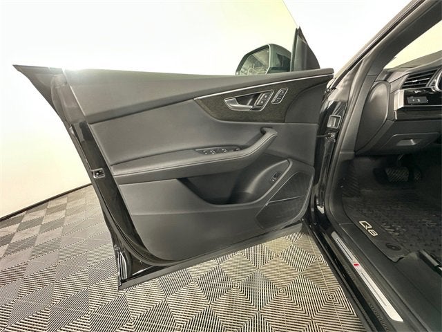 2024 Audi Q8 Premium Plus