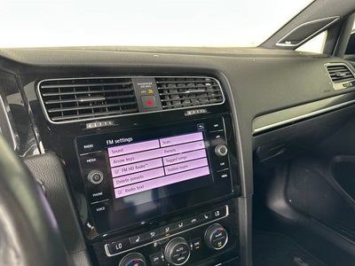 2019 Volkswagen Golf R 2.0T w/DCC & Navigation