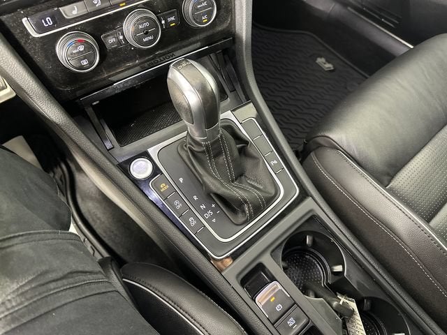 2019 Volkswagen Golf R 2.0T w/DCC & Navigation