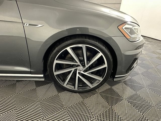 2019 Volkswagen Golf R 2.0T w/DCC & Navigation