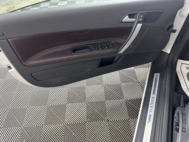 2013 Volvo C70 T5
