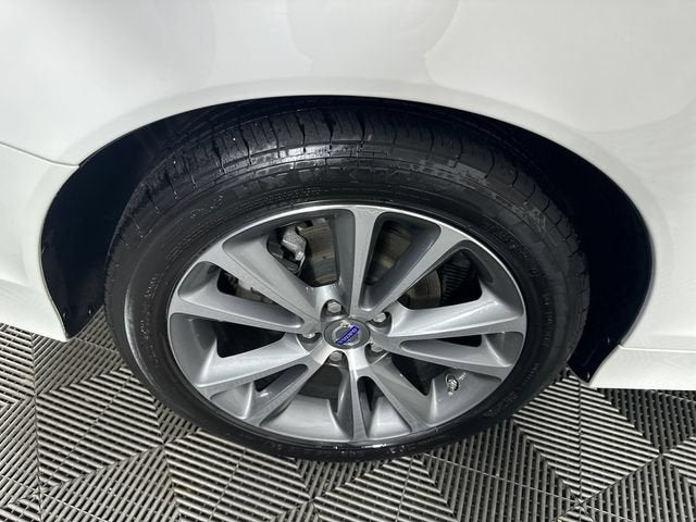 2013 Volvo C70 T5