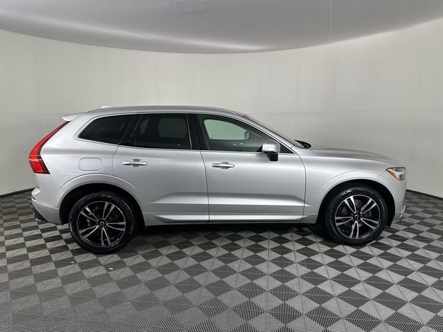 2021 Volvo XC60 T5 Momentum