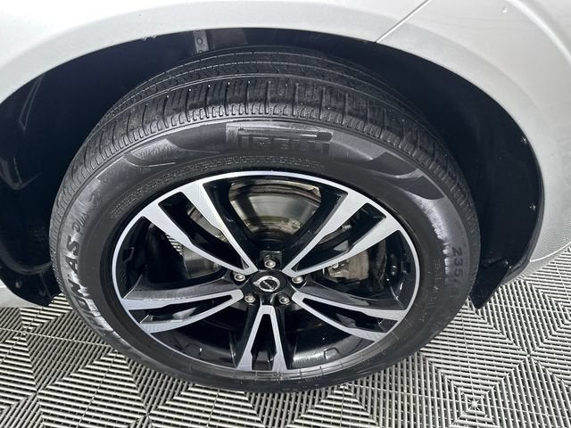 2021 Volvo XC60 T5 Momentum