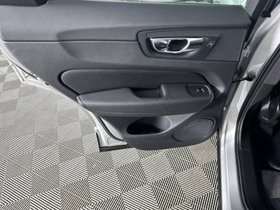 2021 Volvo XC60 T5 Momentum