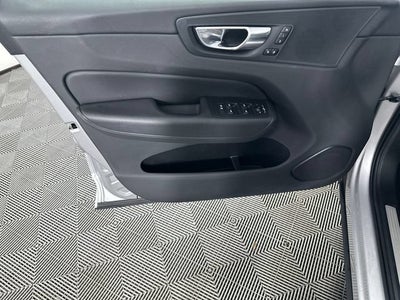 2021 Volvo XC60 T5 Momentum