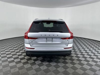 2021 Volvo XC60 T5 Momentum